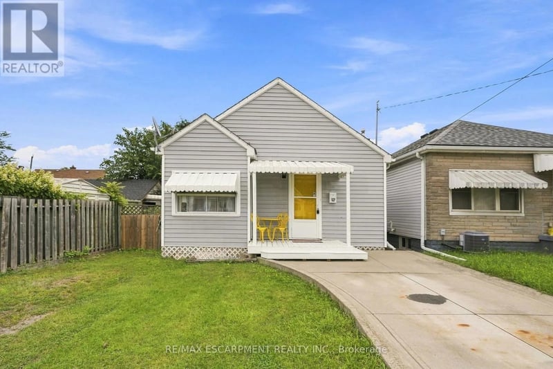 328 Woodward Avenue, Hamilton (McQuesten), Ontario, L8H6N5, Hamilton (McQuesten), Ontario — photo 1 of 5