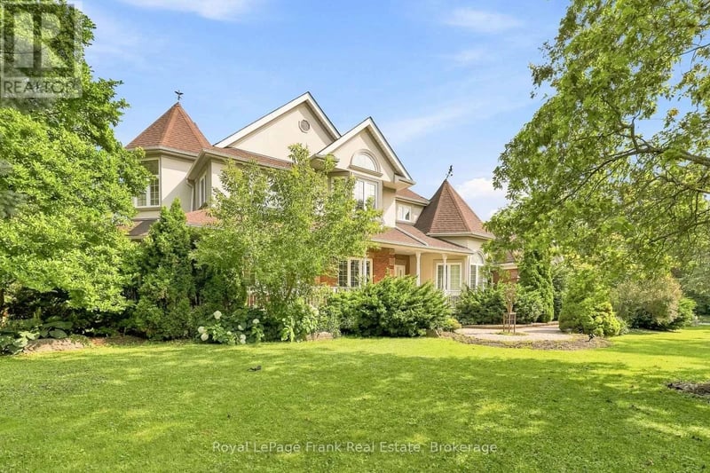 2 Wilson House Drive, Whitby, Ontario, L0B1A0, Whitby, Ontario — photo 1 of 5