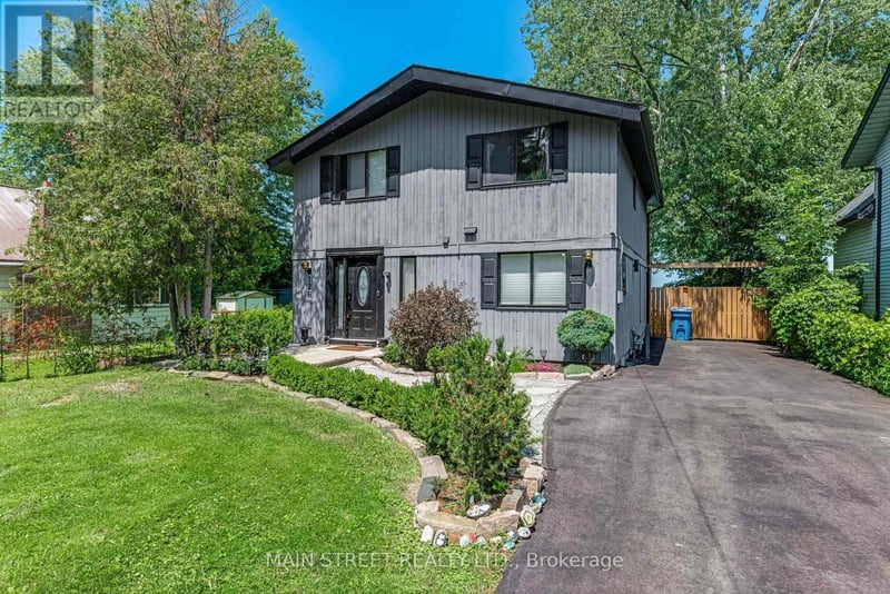 126 Moore's Beach Road, Georgina (Virginia), Ontario, L0E1N0, Georgina (Virginia), Ontario — photo 1 of 5