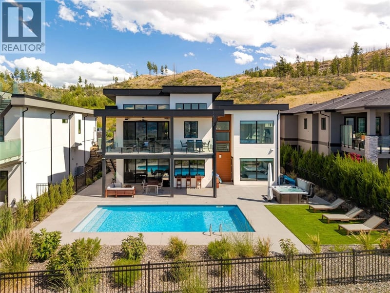 5552 Upper Mission Drive, Kelowna, British Columbia, V1W5M4, Kelowna, British Columbia — photo 1 of 5