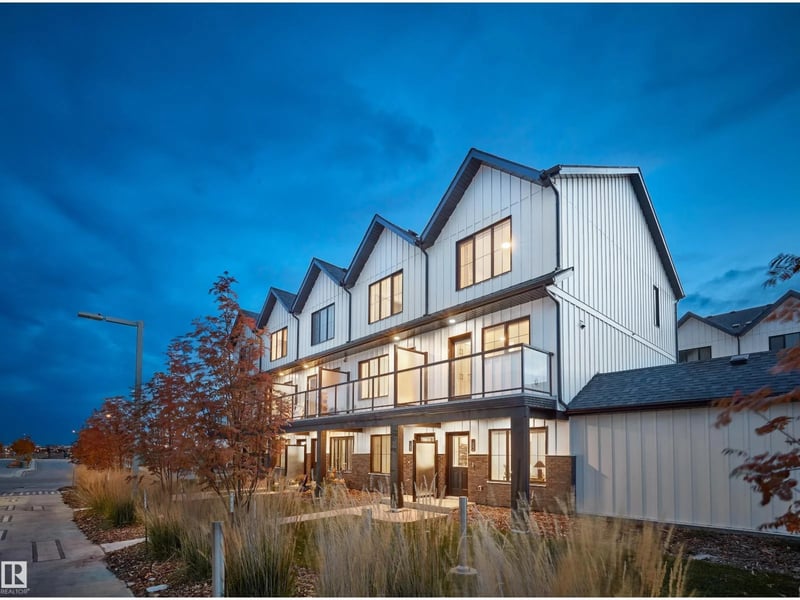 #4 150 Cashman CR SW, Edmonton, Alberta, T6W1E9, Edmonton, Alberta — photo 1 of 5