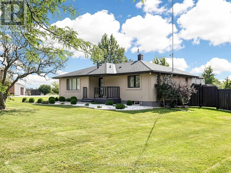 252 MUD Street East, Hamilton, Ontario, L8J3C5, Hamilton, Ontario — photo 1 of 5