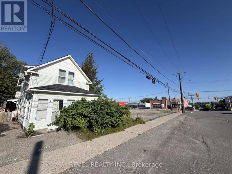 21 Birch Street South, Timmins (TNE - North), Ontario, P4N2A4, Timmins (TNE - North), Ontario — photo 1 of 5