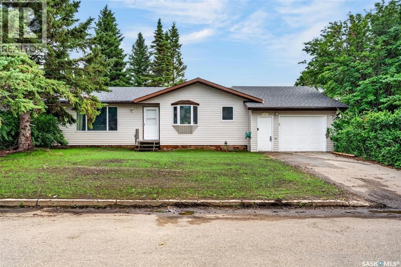 912 Portage DRIVE, Wadena, Saskatchewan, S0A4J0, Wadena, Saskatchewan — photo 1 of 5