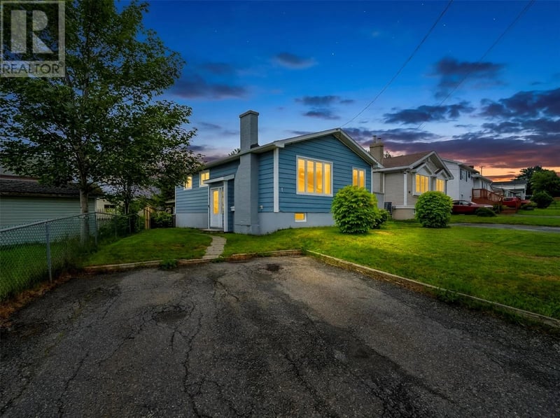 1 Penmore Drive, Mount Pearl, Newfoundland & Labrador, A1N1T3, Mount Pearl, Newfoundland & Labrador — photo 1 of 5