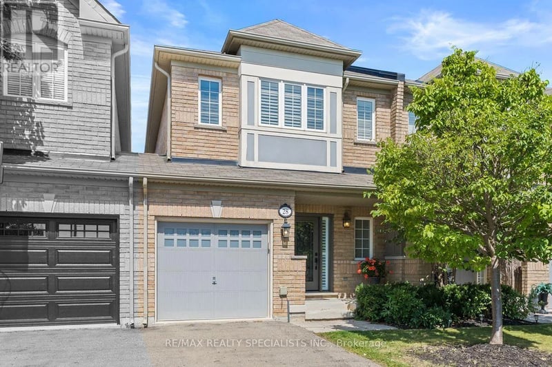 28 Chetholme Place, Halton Hills (Georgetown), Ontario, L7G0E1, Halton Hills (Georgetown), Ontario — photo 1 of 5