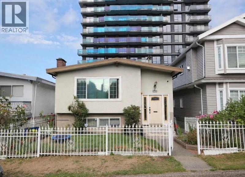 5075 PAYNE Street, Vancouver, British Columbia, V5R4J5, Vancouver, British Columbia — photo 1 of 5