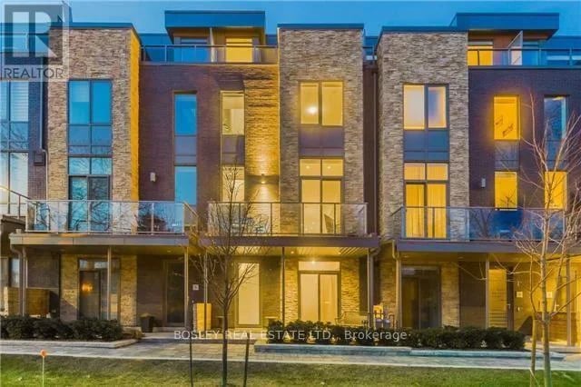 7 Godfrey's Lane, Mississauga (Port Credit), Ontario, L5H2T1, Mississauga (Port Credit), Ontario — photo 1 of 5