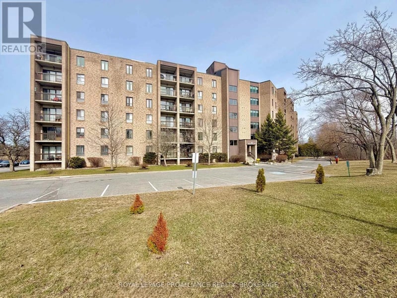 #609 358 Queen Mary Road, Kingston (West of Sir John A. Blvd), Ontario, K7M7E8, Kingston (West of Sir John A. Blvd), Ontario — photo 1 of 5