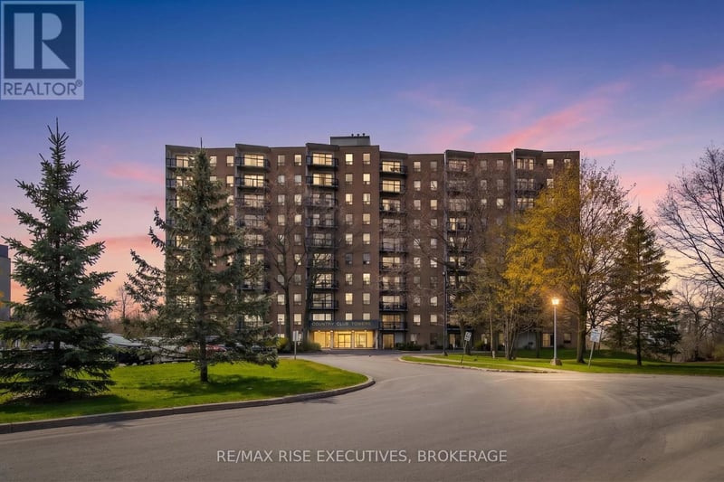 #710 66 Greenview Drive, Kingston (Central City West), Ontario, K7M7C5, Kingston (Central City West), Ontario — photo 1 of 5
