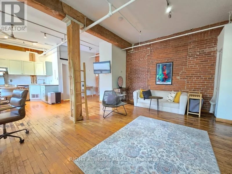 #12 121 Prescott Avenue, Toronto (Weston-Pellam Park), Ontario, M6N3G8, Toronto (Weston-Pellam Park), Ontario — photo 1 of 5