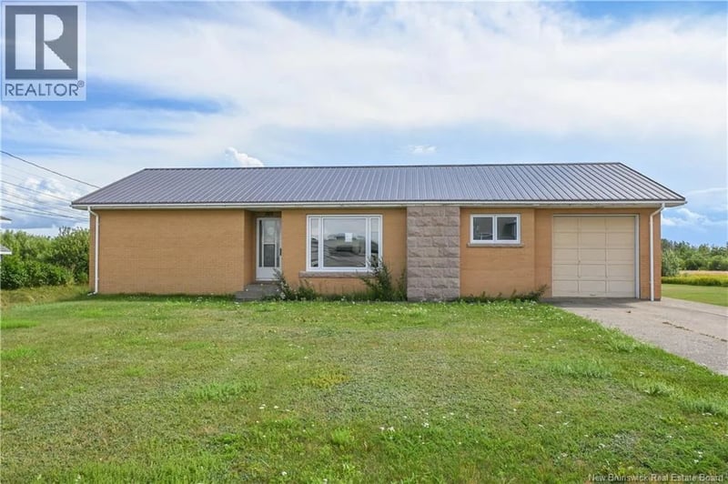 301 Acadie Street, Grande-Anse, New Brunswick, E8N1J7, Grande-Anse, New Brunswick — photo 1 of 5