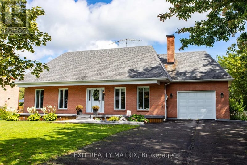 207 Marion Street, Russell, Ontario, K4R1E5, Russell, Ontario — photo 1 of 5
