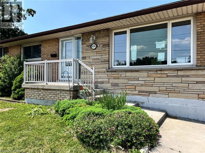 #1 934 UPPER OTTAWA Street, Hamilton, Ontario, L8T3V7, Hamilton, Ontario — photo 1 of 5