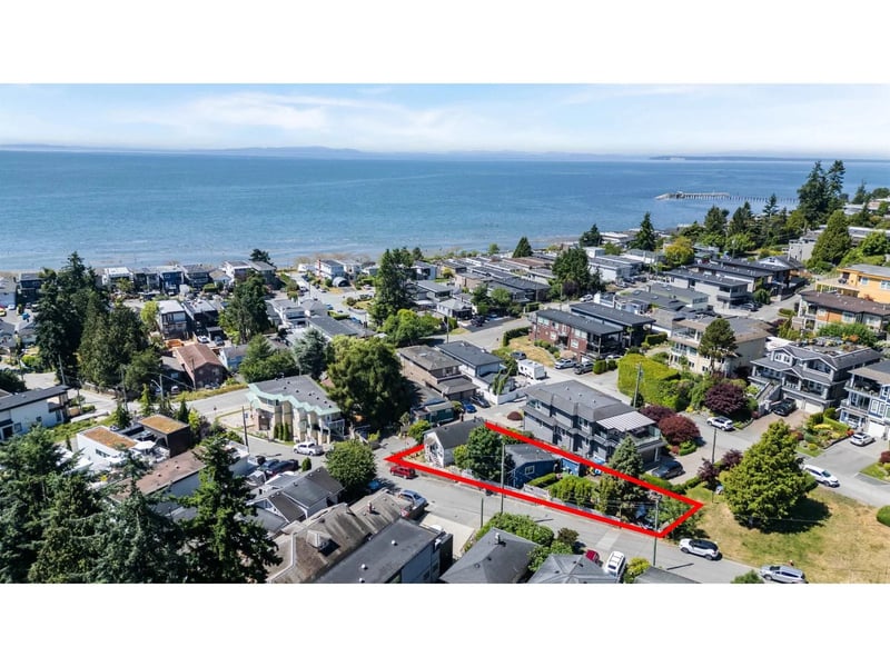 931 FINLAY Street, White Rock, British Columbia, V4B4K5, White Rock, British Columbia — photo 1 of 5