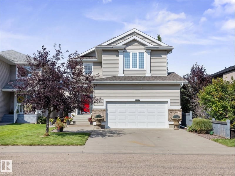 4704 160 AV NW, Edmonton, Alberta, T5Y3M1, Edmonton, Alberta — photo 1 of 5