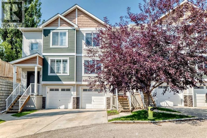 86 Pantego Lane Northwest, Calgary, Alberta, T3K0T1, Calgary, Alberta — photo 1 of 5