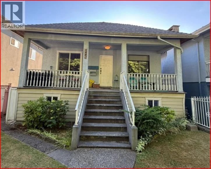 5441 DUNDEE Street, Vancouver, British Columbia, V5R3T8, Vancouver, British Columbia — photo 1 of 5
