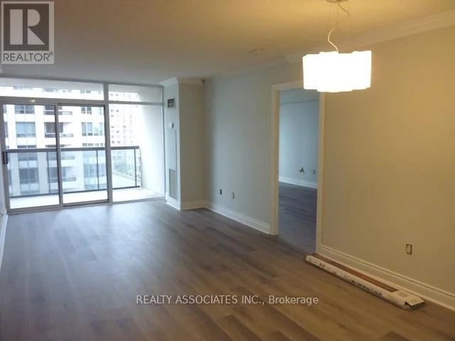 #801 880 Grandview Way, Toronto (Willowdale East), Ontario, M2N7B2, Toronto (Willowdale East), Ontario — photo 1 of 5