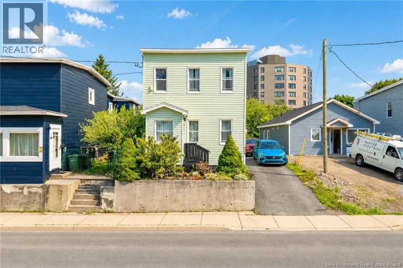 118 Millidge Avenue, Saint John, New Brunswick, E2K2L9, Saint John, New Brunswick — photo 1 of 5