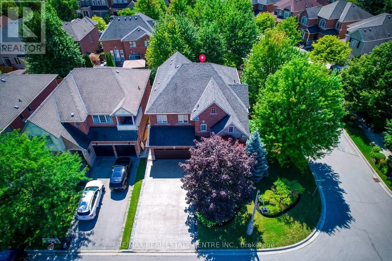 290 Duskywing Way, Oakville (BR Bronte), Ontario, L6L6X6, Oakville (BR Bronte), Ontario — photo 1 of 5