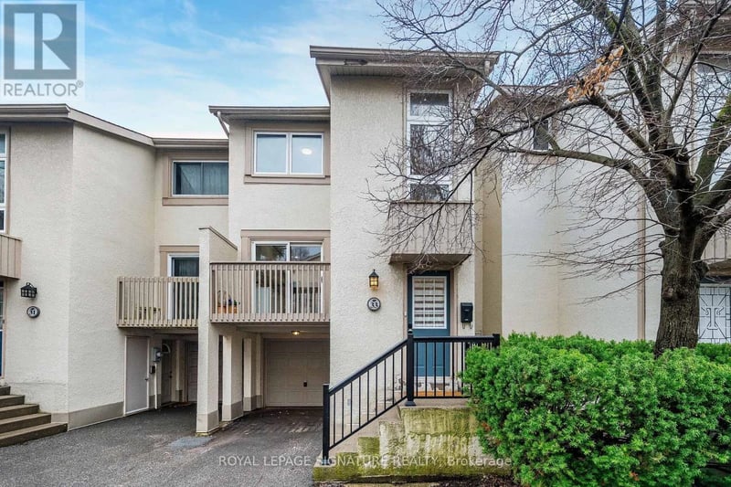 33 Cheryl Shepway, Toronto (Don Valley Village), Ontario, M2J4R5, Toronto (Don Valley Village), Ontario — photo 1 of 5