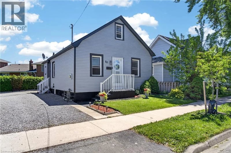 88 PAGE Street, St. Catharines, Ontario, L2R4A9, St. Catharines, Ontario — photo 1 of 5