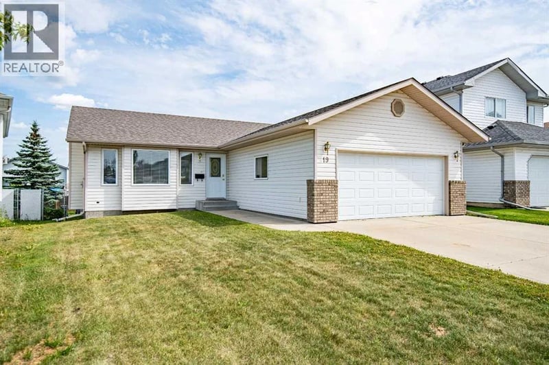 19 Fulmar Close, Sylvan Lake, Alberta, T4S2K6, Sylvan Lake, Alberta — photo 1 of 5