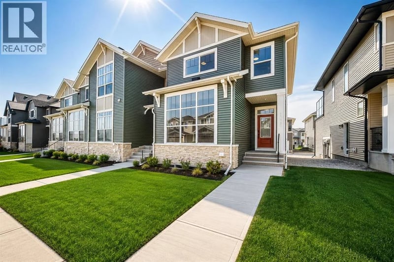 1075 Bayview Crescent Southwest, Airdrie, Alberta, T4B5N8, Airdrie, Alberta — photo 1 of 5
