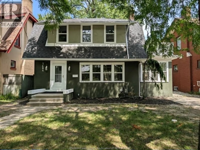 1484 VICTORIA Avenue, Windsor, Ontario, N8X1P3, Windsor, Ontario — photo 1 of 5