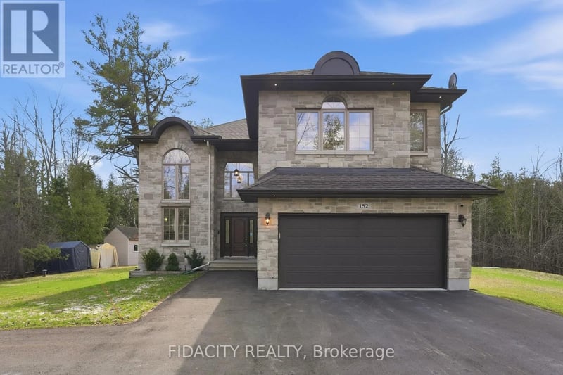 152 Wilbert Cox Drive, Ottawa, Ontario, K0A1L0, Ottawa, Ontario — photo 1 of 5
