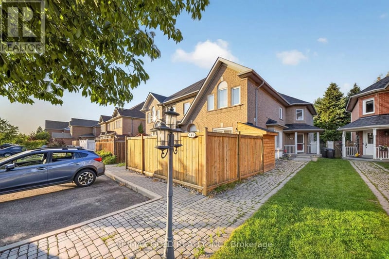 142 Pressed Brick Drive, Brampton (Brampton North), Ontario, L6V4K6, Brampton (Brampton North), Ontario — photo 1 of 5