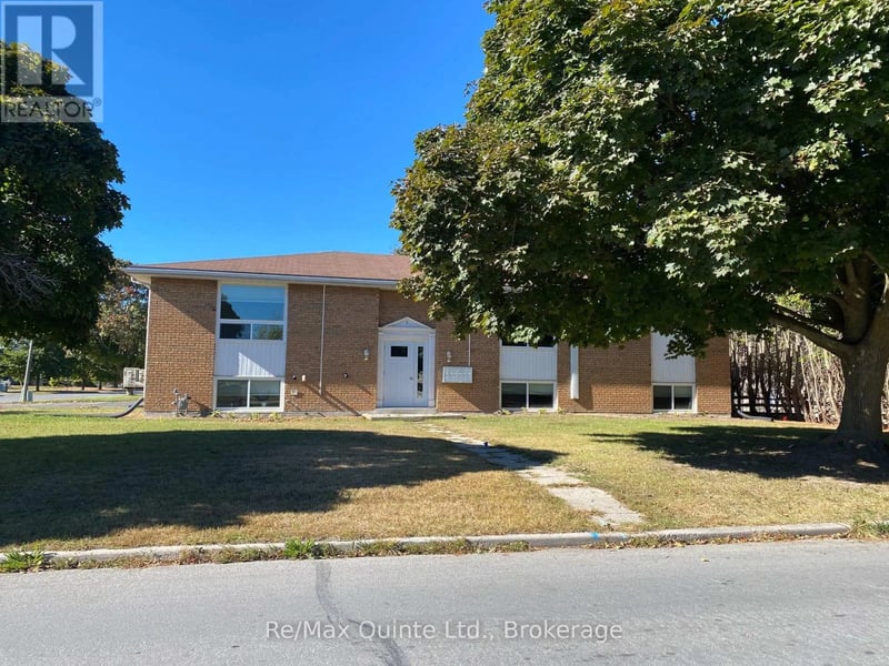 #3 2 Village Drive, Belleville (Belleville Ward), Ontario, K8P4J8, Belleville (Belleville Ward), Ontario — photo 1 of 5