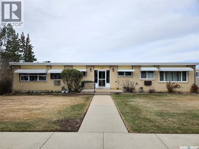 8 320 13th AVENUE NE, Swift Current, Saskatchewan, S9H2V9, Swift Current, Saskatchewan — photo 1 of 5