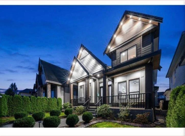 6637 121A Street, Surrey, British Columbia, V3W0H8, Surrey, British Columbia — photo 1 of 5