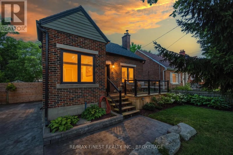 258 College Street, Kingston (Central City East), Ontario, K7L4M2, Kingston (Central City East), Ontario — photo 1 of 5
