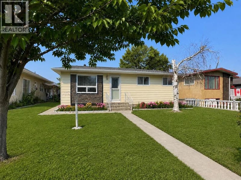326 3 Avenue, Bassano, Alberta, T0J0B0, Bassano, Alberta — photo 1 of 5