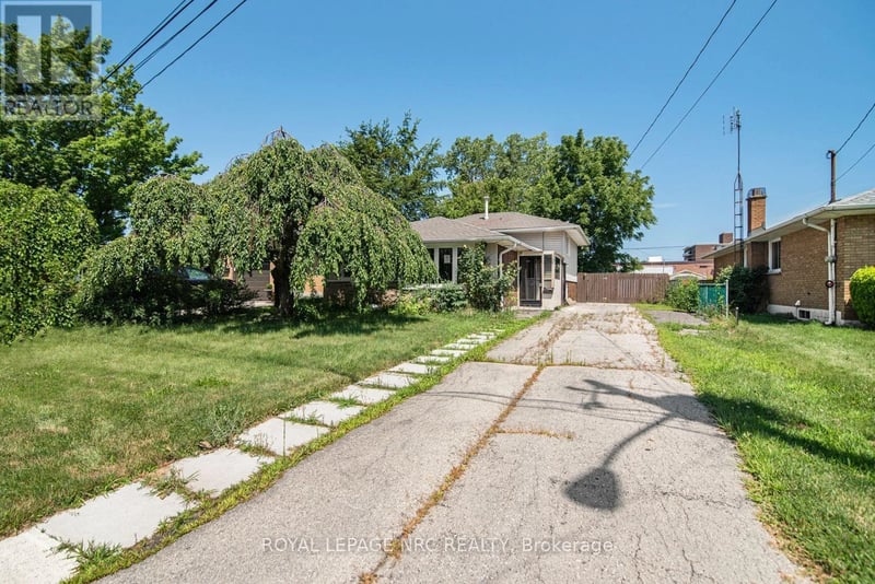 100 Mountain Avenue North, Hamilton (Stoney Creek), Ontario, L8G3P7, Hamilton (Stoney Creek), Ontario — photo 1 of 5