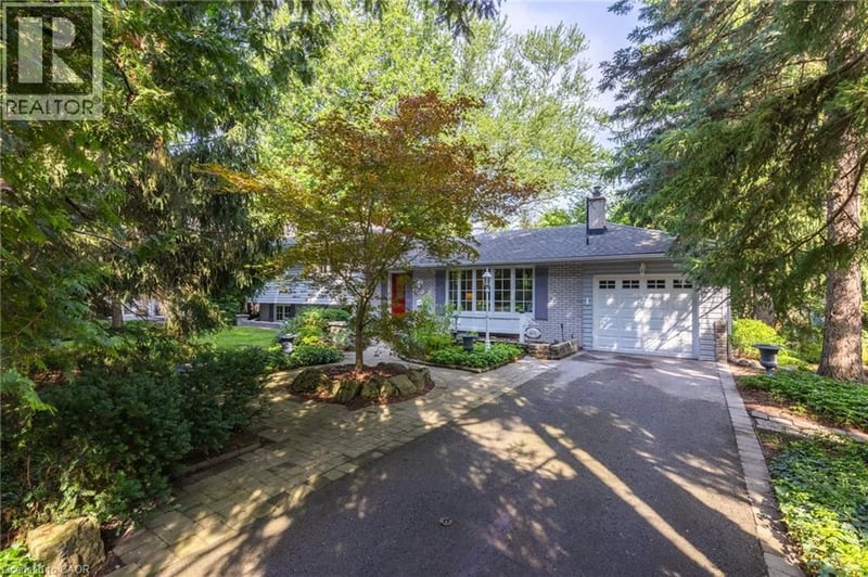 401 CAIRNCROFT Road, Oakville, Ontario, L6J4M8, Oakville, Ontario — photo 1 of 5
