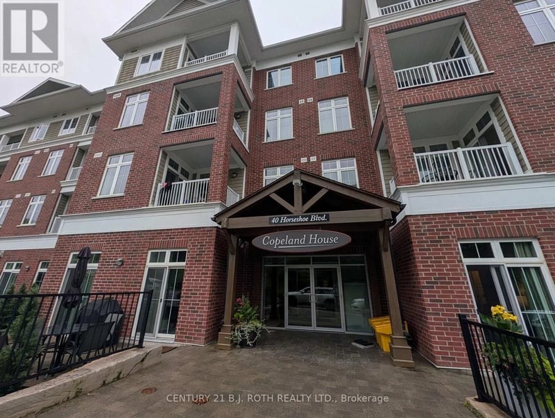 #302 40 HORSESHOE Boulevard, Oro-Medonte (Horseshoe Valley), Ontario, L4M4Y8, Oro-Medonte (Horseshoe Valley), Ontario — photo 1 of 5