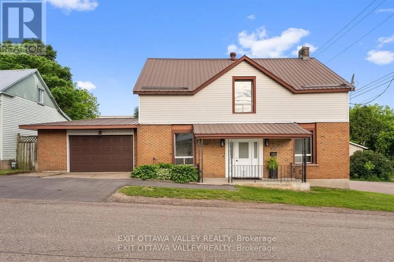 164 Maple Avenue, Pembroke, Ontario, K8A1L2, Pembroke, Ontario — photo 1 of 5