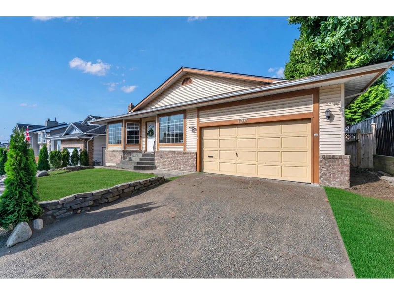 1267 FINLAY Street, White Rock, British Columbia, V4B5H6, White Rock, British Columbia — photo 1 of 5