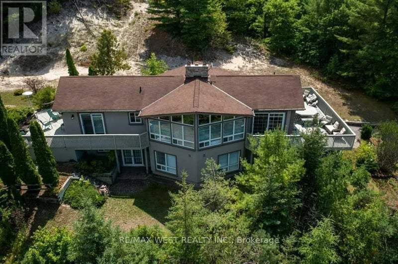29 Milton Street, Tiny, Ontario, L0L2T0, Tiny, Ontario — photo 1 of 5