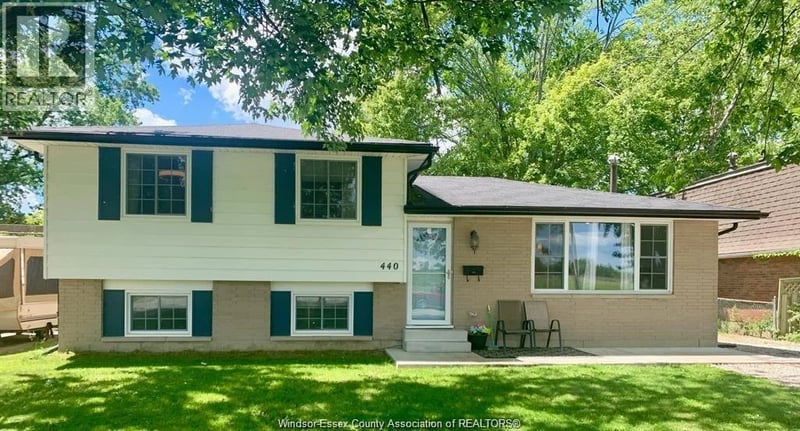 440 FRYER Street, Amherstburg, Ontario, N9V2M1, Amherstburg, Ontario — photo 1 of 5