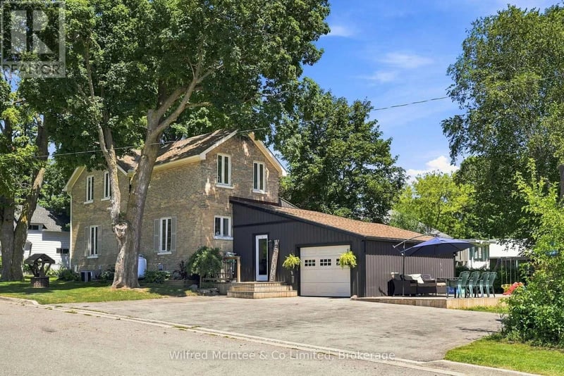 27 5th Street Northwest, Arran-Elderslie, Ontario, N0G1L0, Arran-Elderslie, Ontario — photo 1 of 5