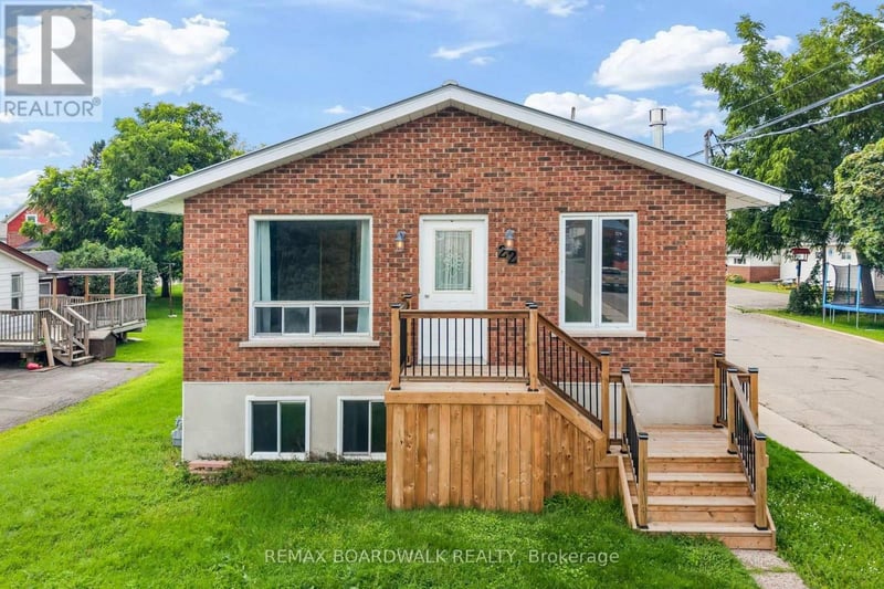 22 Merrick Street, Smiths Falls, Ontario, K7A4R4, Smiths Falls, Ontario — photo 1 of 5