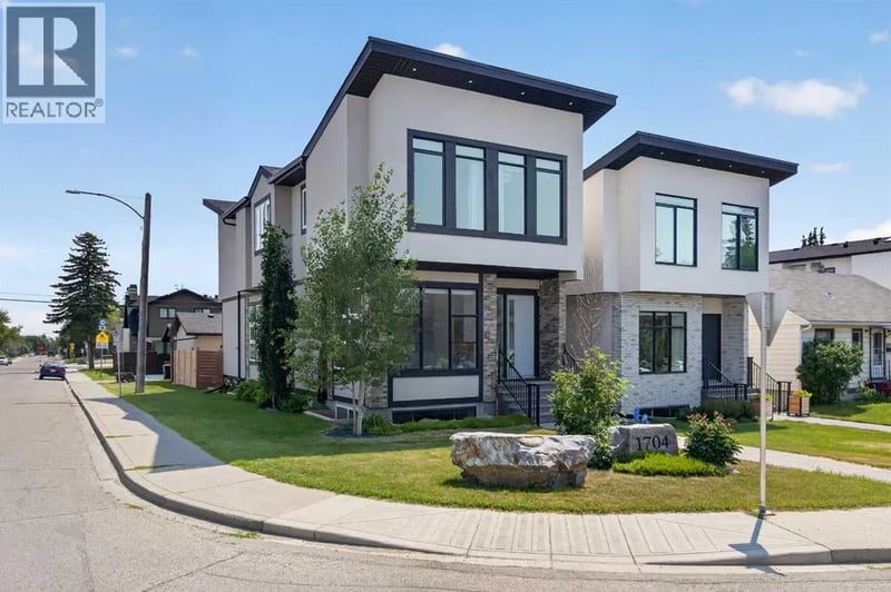 1704 26A Street Southwest, Calgary, Alberta, T3C1L1, Calgary, Alberta — photo 1 of 5