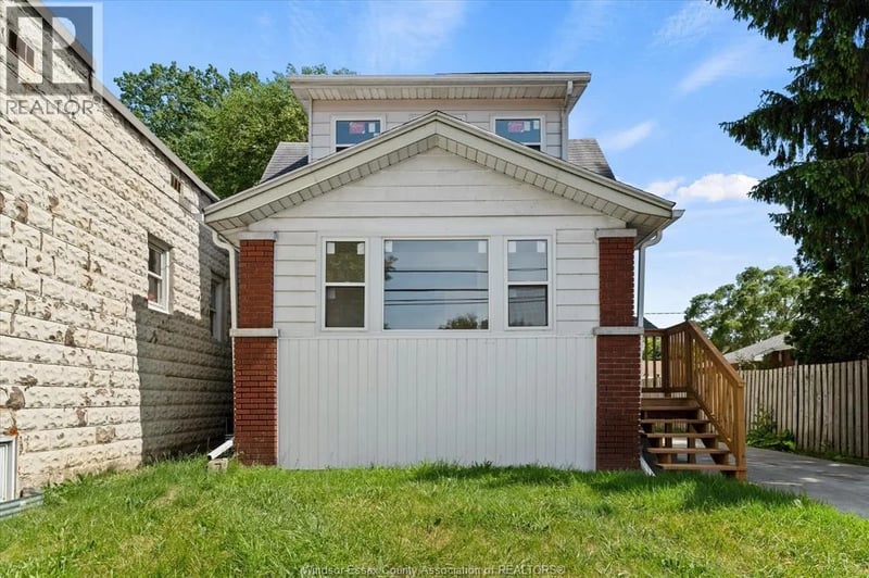 6045 Wyandotte Street East, Windsor, Ontario, N8S1N3, Windsor, Ontario — photo 1 of 5