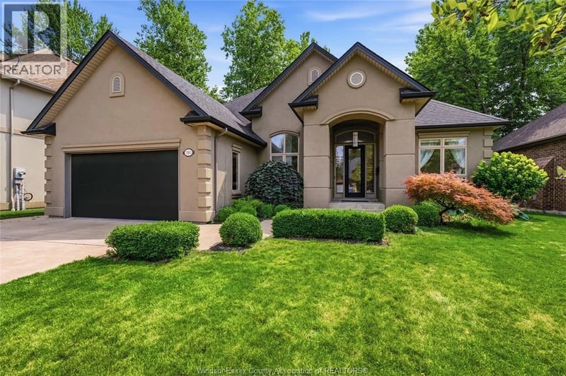 580 SUPERIOR, LaSalle, Ontario, N9J3Z6, LaSalle, Ontario — photo 1 of 5