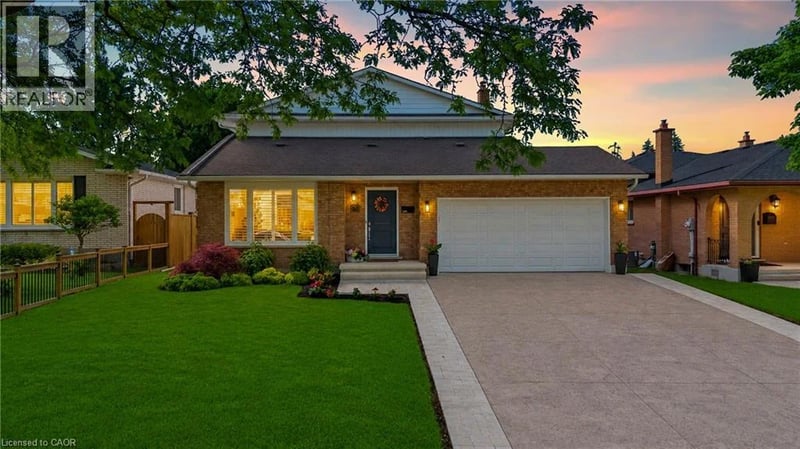 30 ORLANDO Drive, St. Catharines, Ontario, L2N6X4, St. Catharines, Ontario — photo 1 of 5